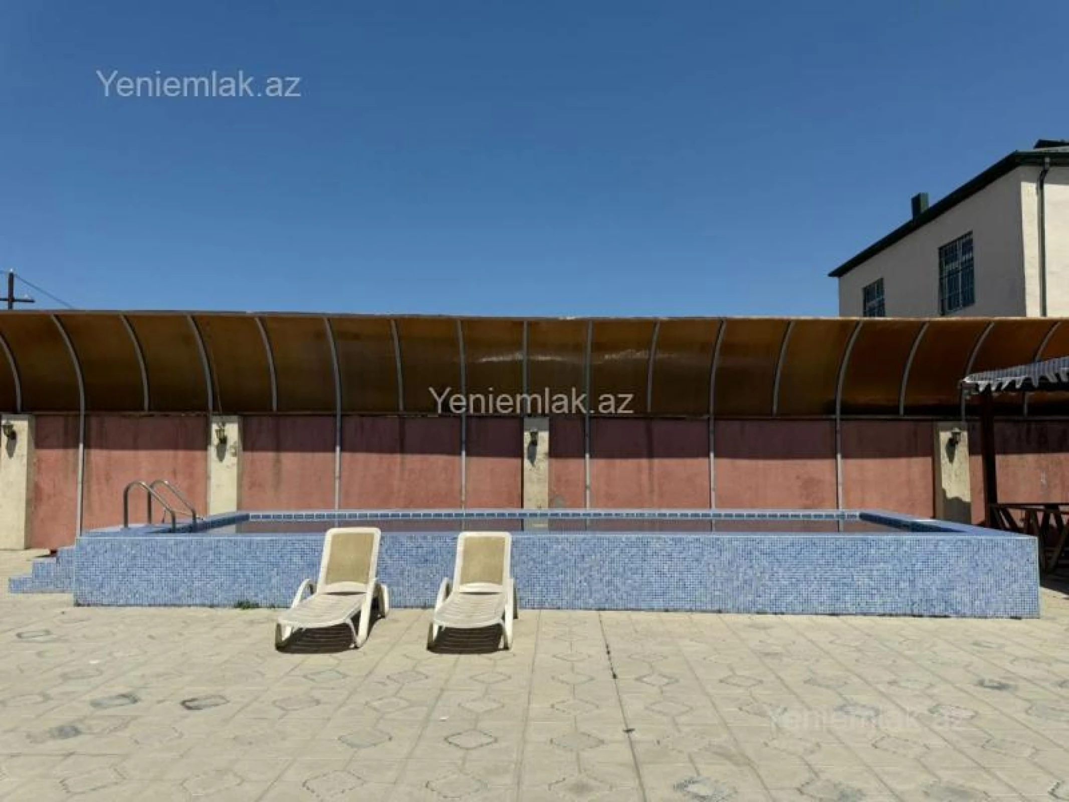 Satılır 7 otaqlı həyət evi 250 m²