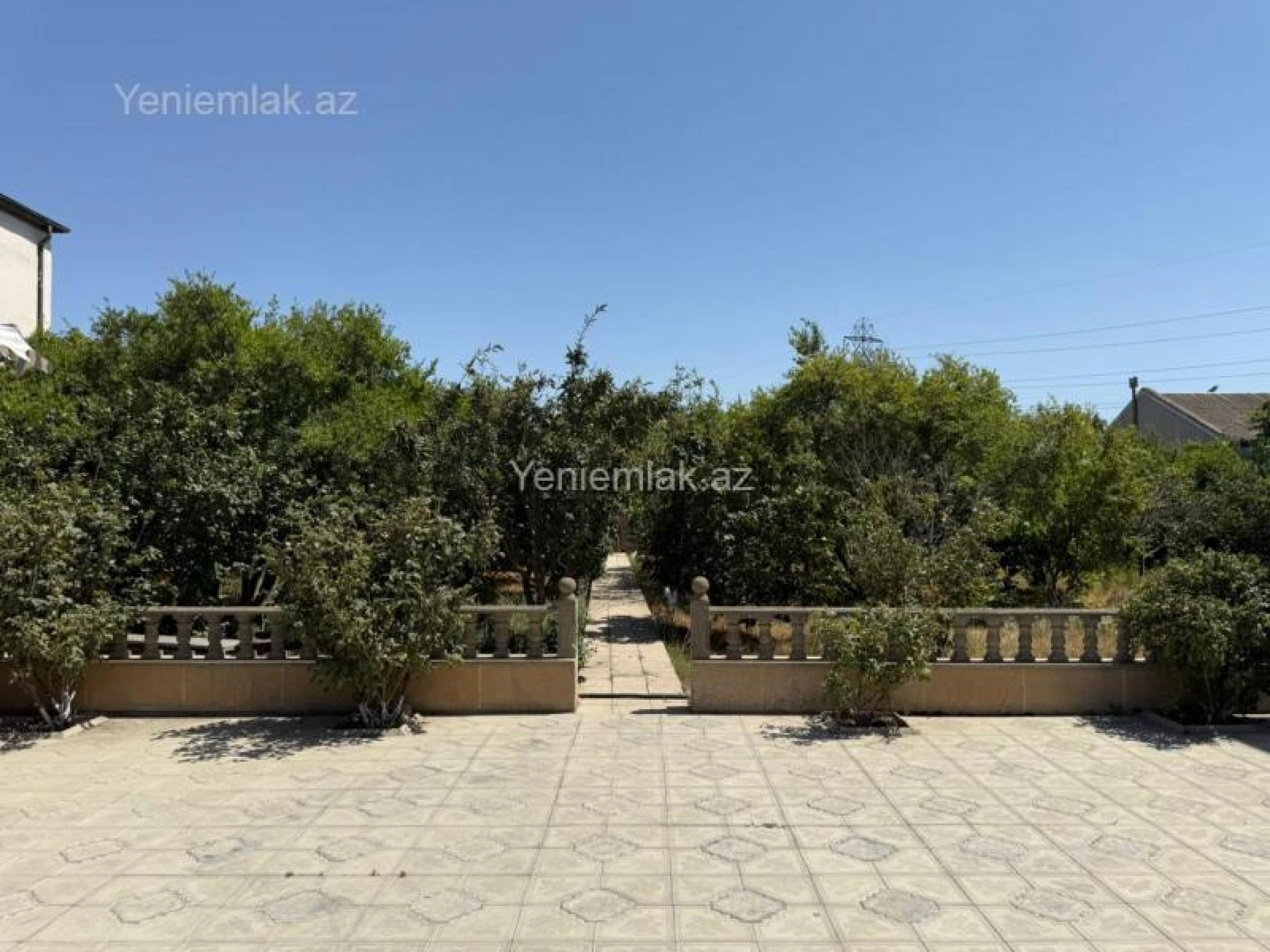 Satılır 7 otaqlı həyət evi 250 m²