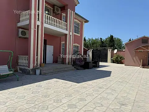 Satılır 7 otaqlı həyət evi 250 m²