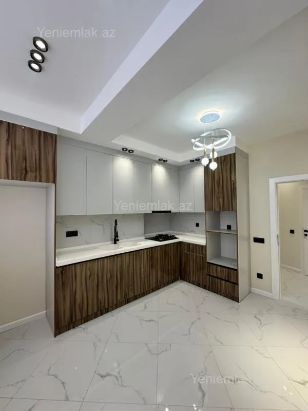 Satılır 3 otaqlı yeni tikili 110 m²