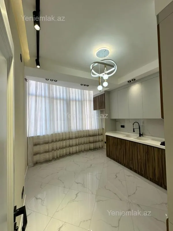 Satılır 3 otaqlı yeni tikili 110 m²