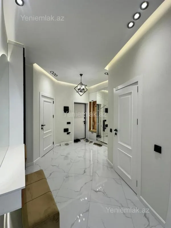 Satılır 3 otaqlı yeni tikili 110 m²