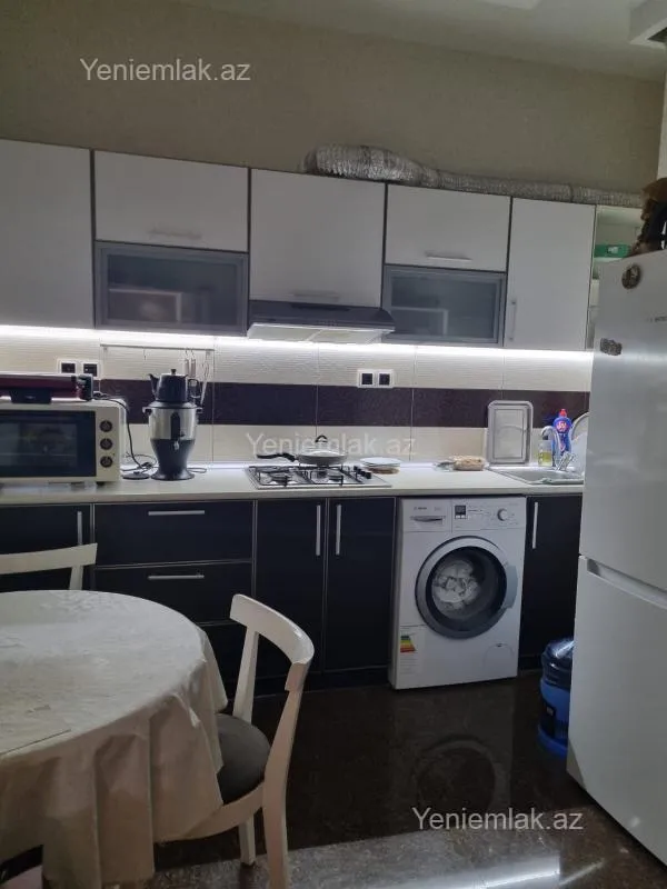 Satılır 3 otaqlı yeni tikili 90 m²