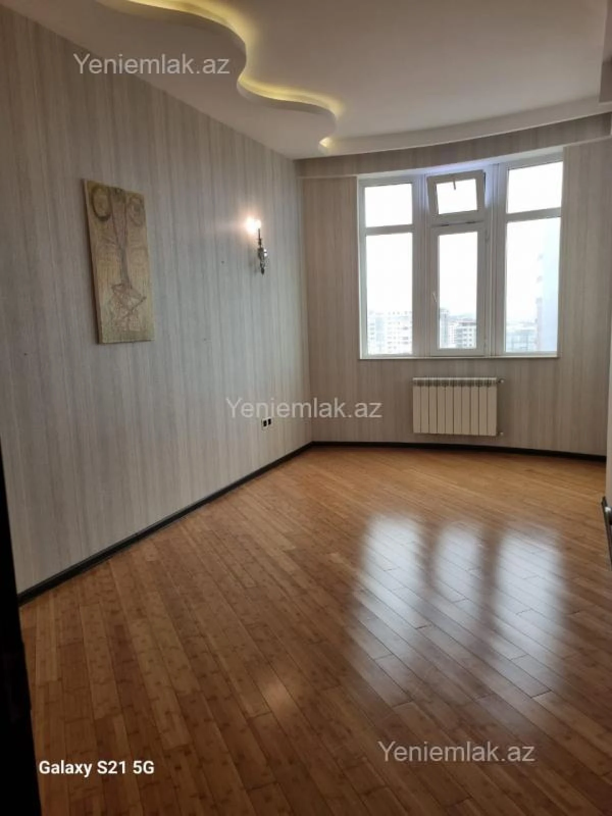 Satılır 3 otaqlı yeni tikili 90 m²