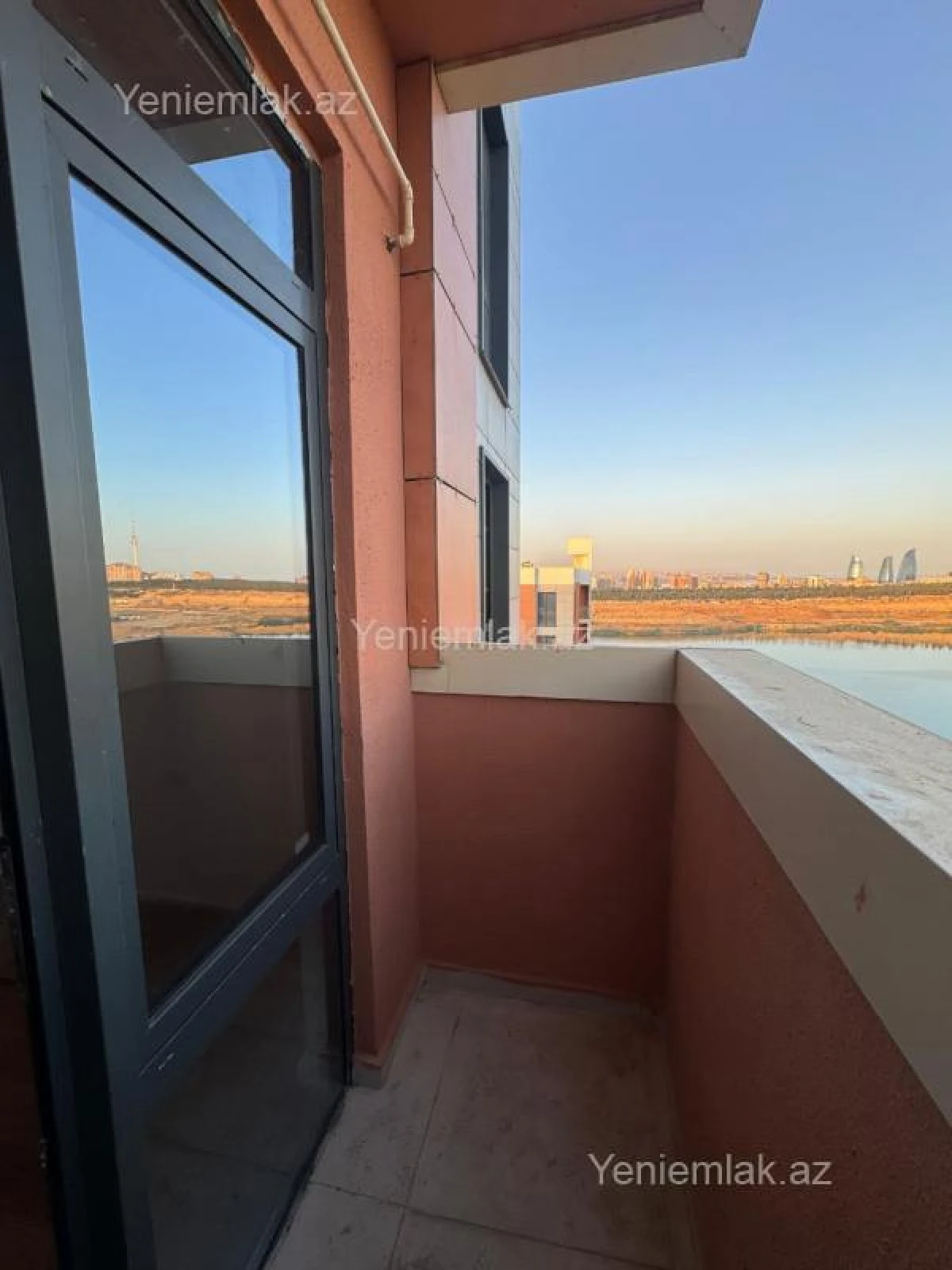 Satılır 2 otaqlı yeni tikili 63 m²