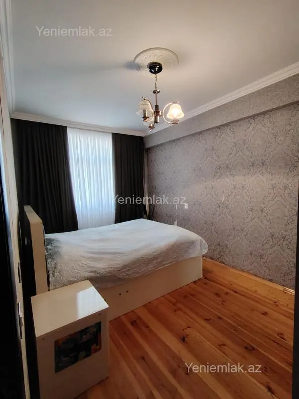 Satılır 2 otaqlı köhnə tikili 43 m²