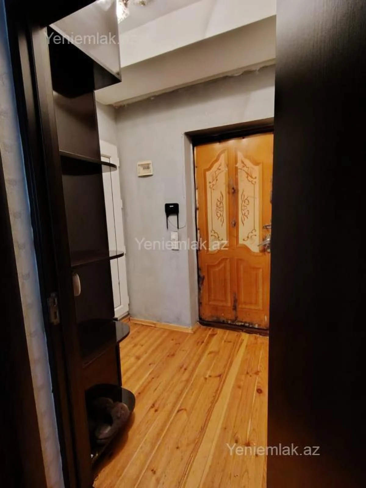 Satılır 2 otaqlı köhnə tikili 43 m²
