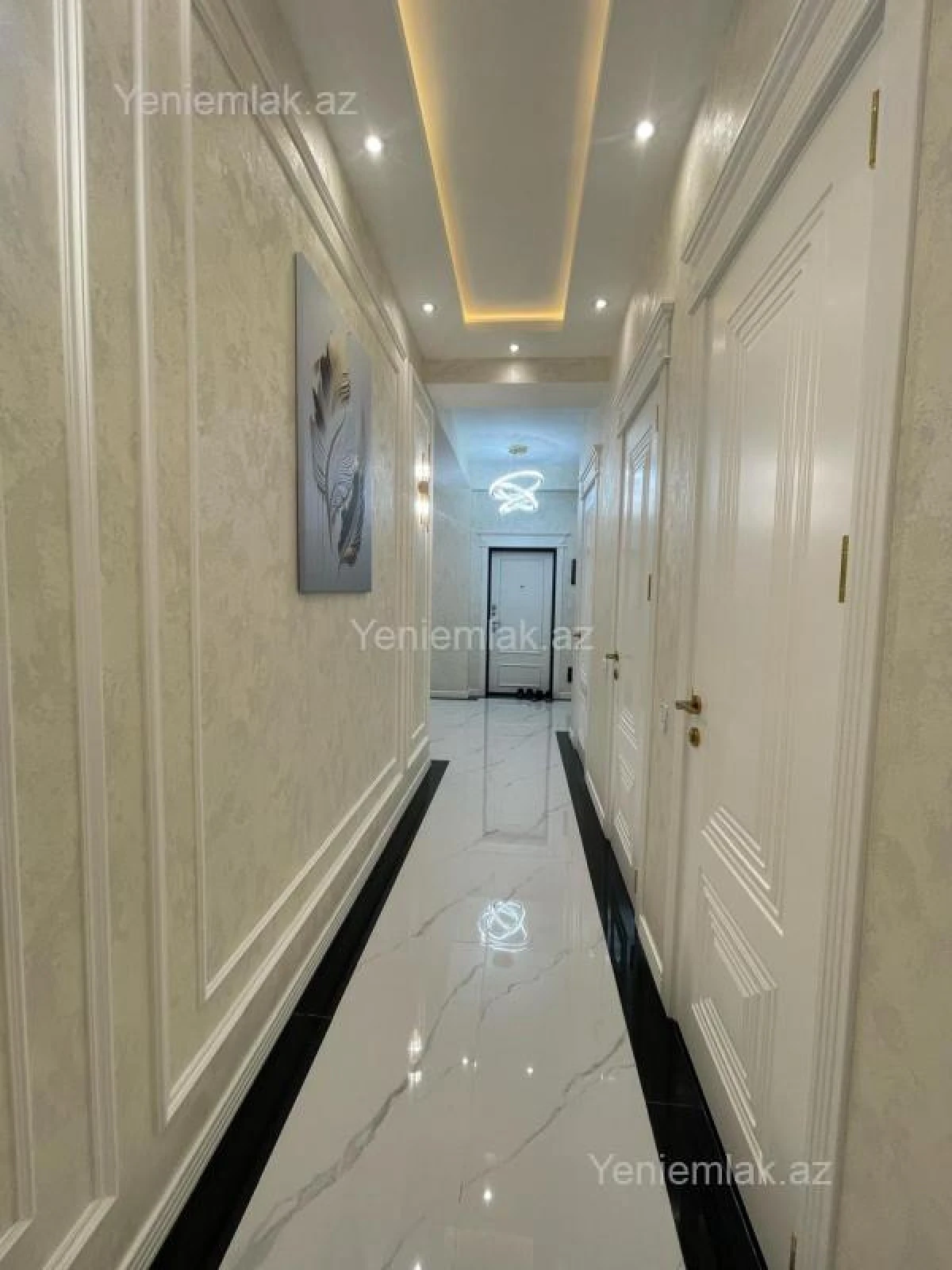 Satılır 3 otaqlı yeni tikili 105 m²