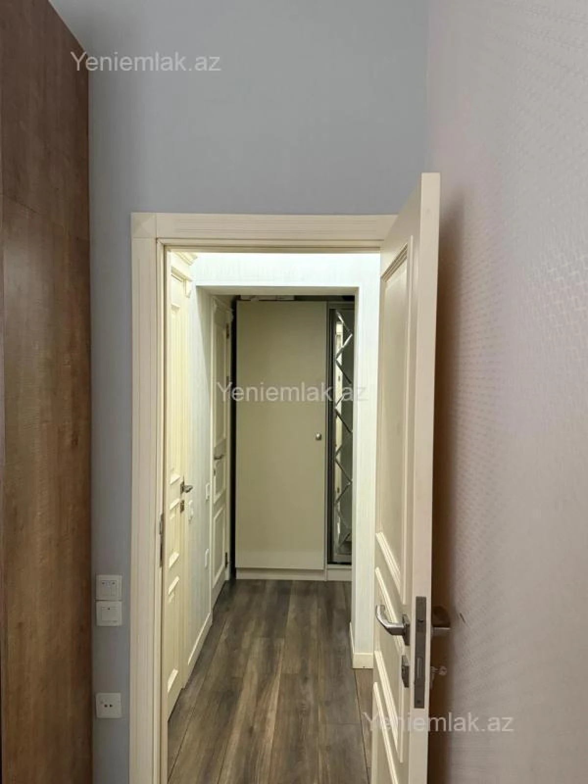 Satılır 3 otaqlı yeni tikili 75 m²