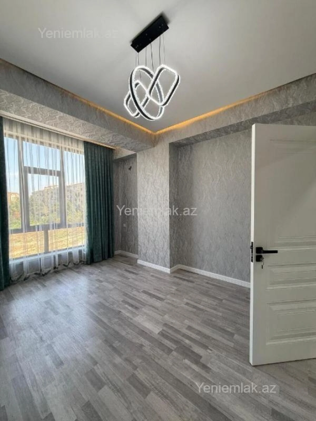 Satılır 2 otaqlı yeni tikili 80.5 m²