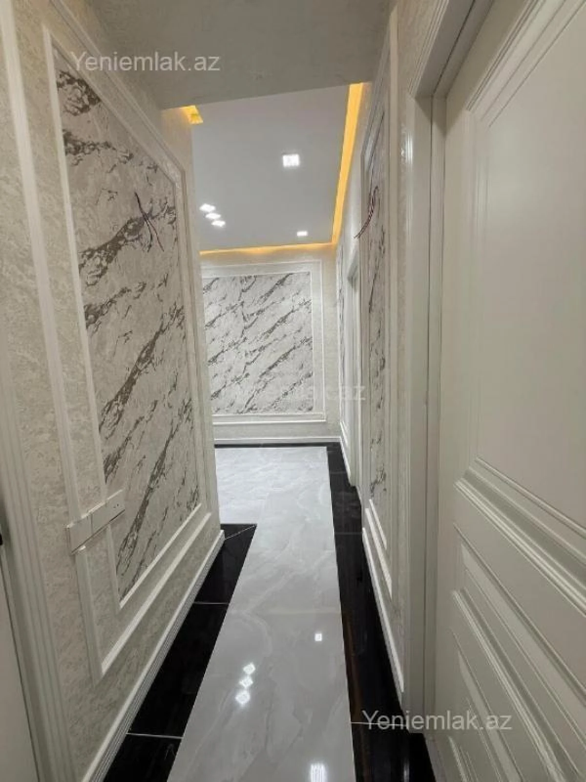 Satılır 2 otaqlı yeni tikili 80.5 m²