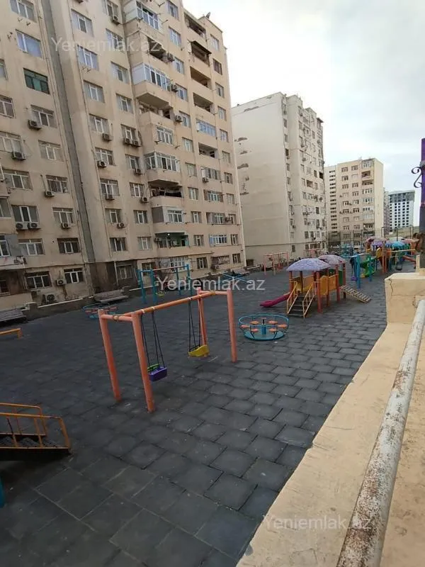 Satılır 3 otaqlı yeni tikili 70 m²