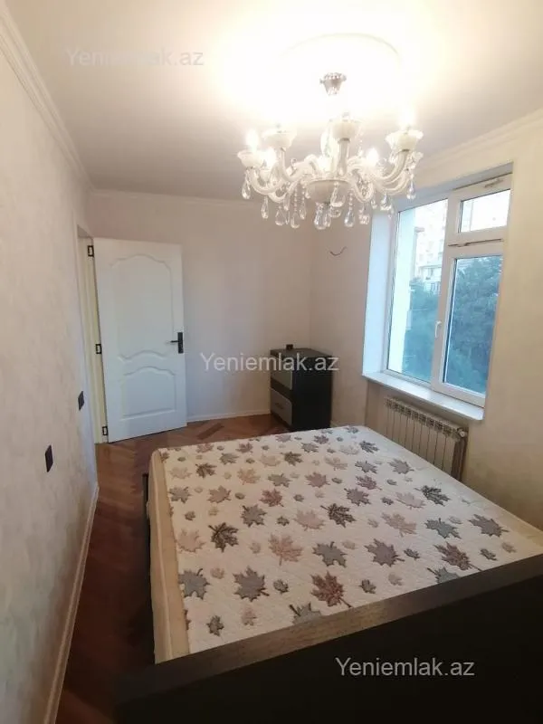 Satılır 2 otaqlı köhnə tikili 50 m²