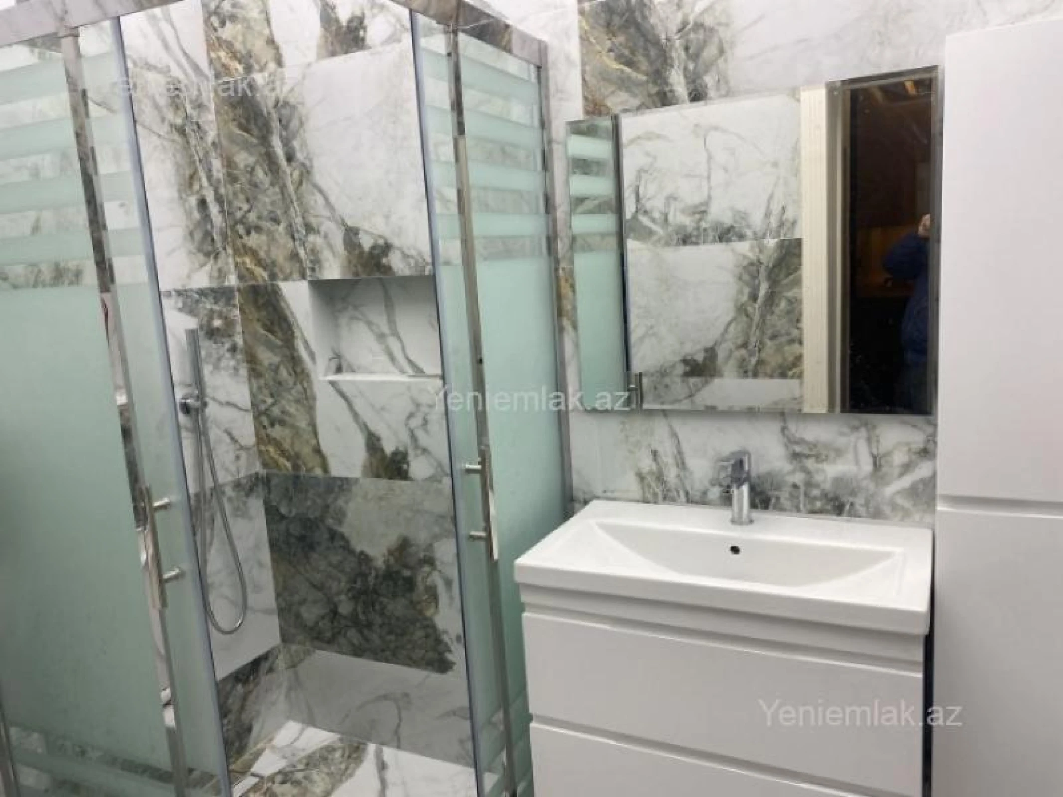 Satılır 2 otaqlı yeni tikili 68 m²