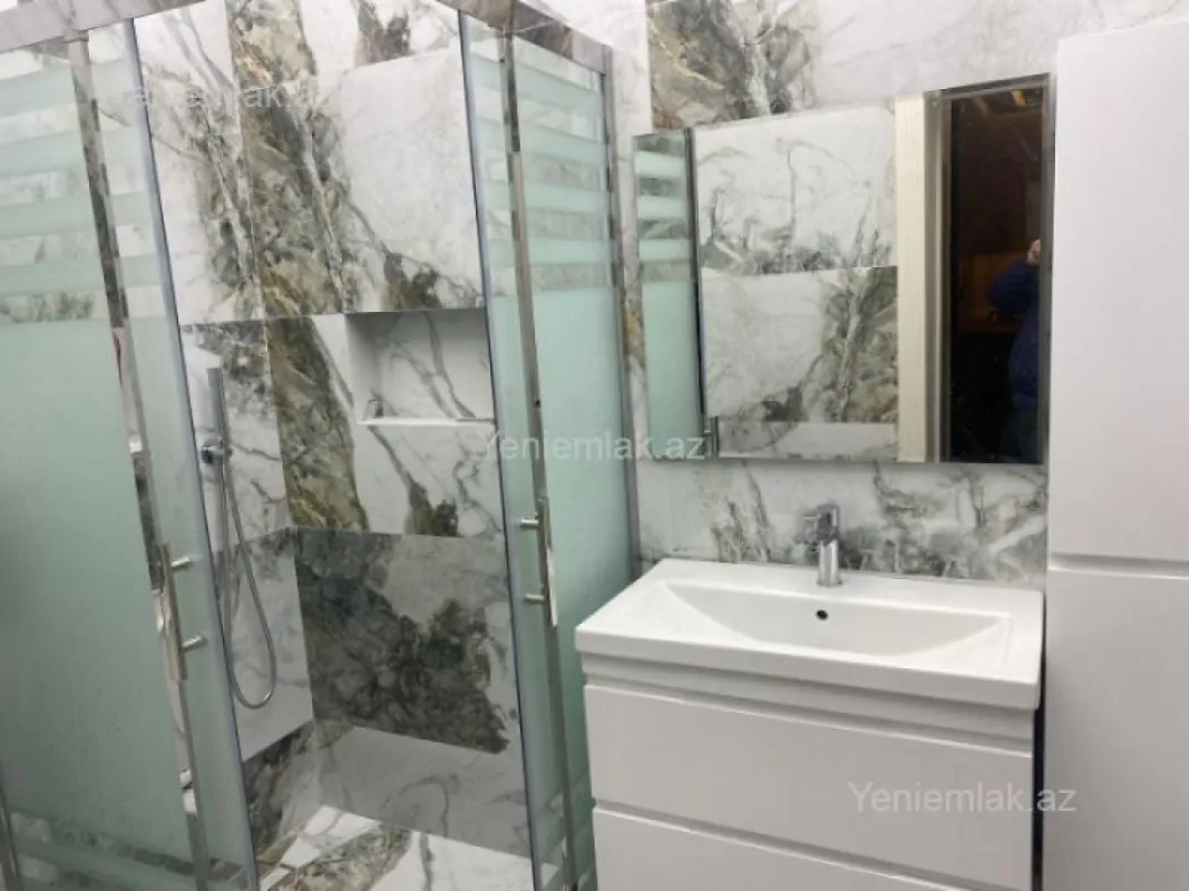 Satılır 2 otaqlı yeni tikili 68 m²