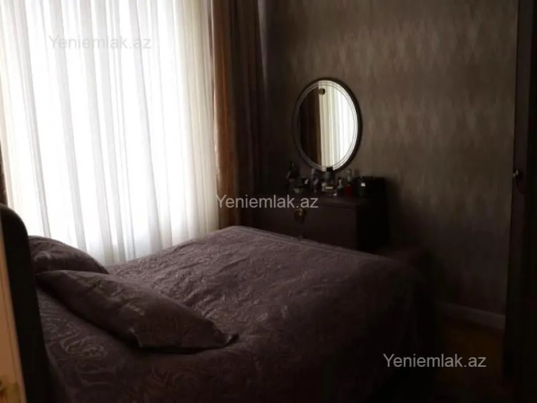 Satılır 3 otaqlı yeni tikili 80 m²