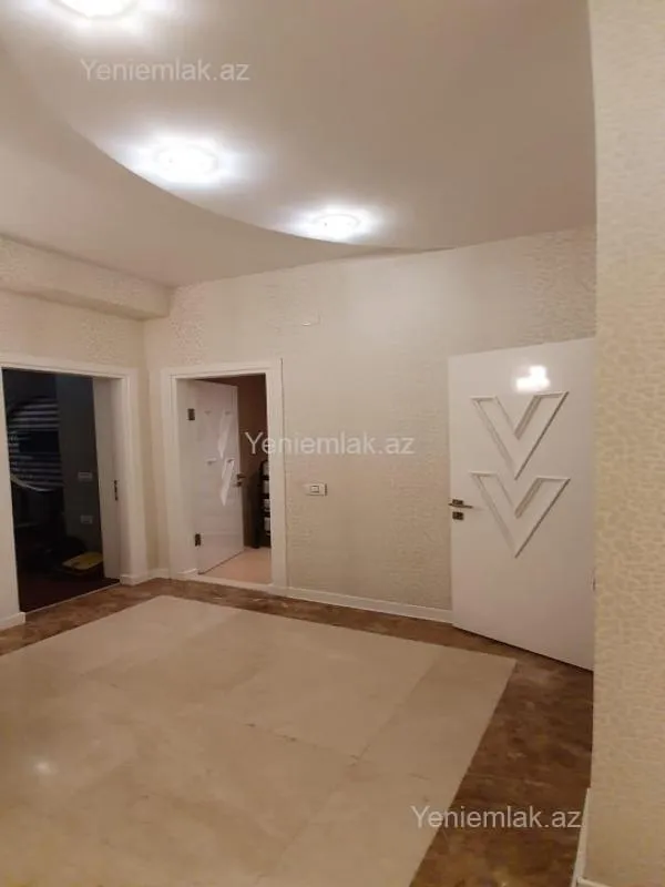 Satılır 4 otaqlı yeni tikili 190 m²