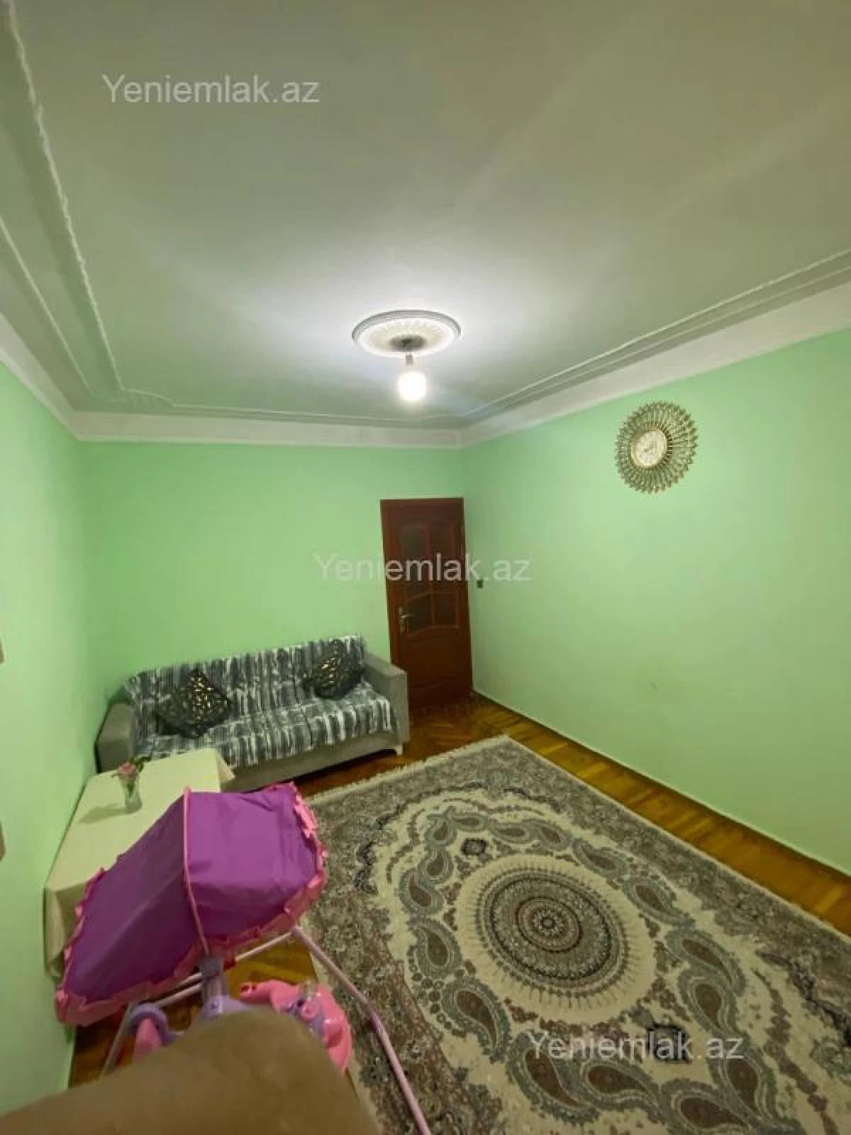 Satılır 2 otaqlı köhnə tikili 55 m²