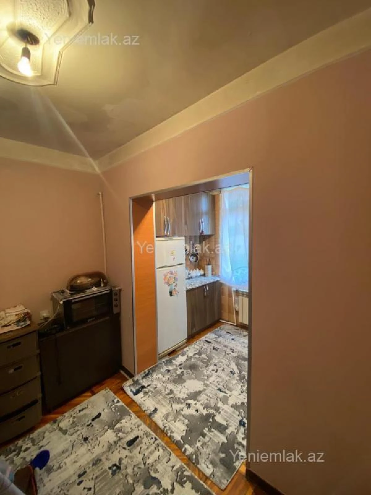 Satılır 2 otaqlı köhnə tikili 55 m²