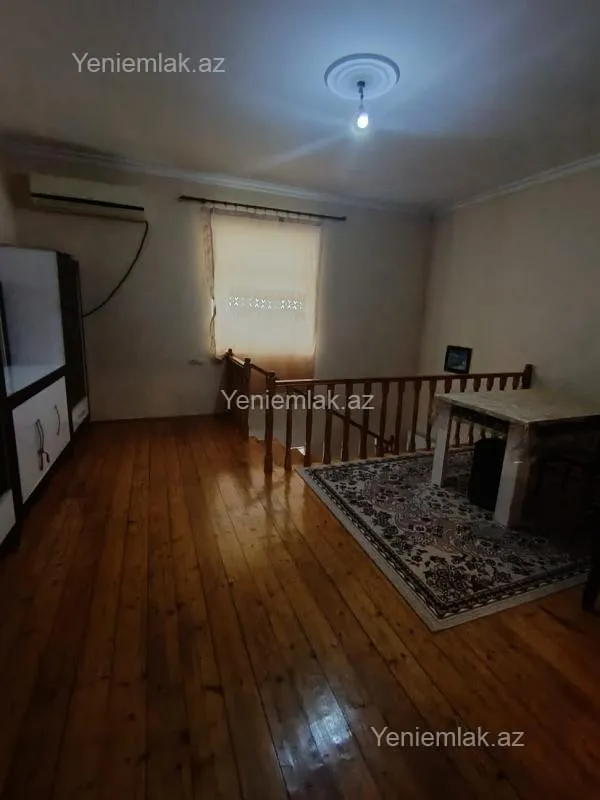 Satılır 5 otaqlı həyət evi 130 m²