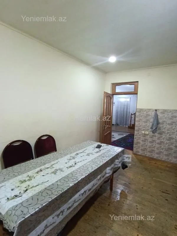 Satılır 5 otaqlı həyət evi 130 m²