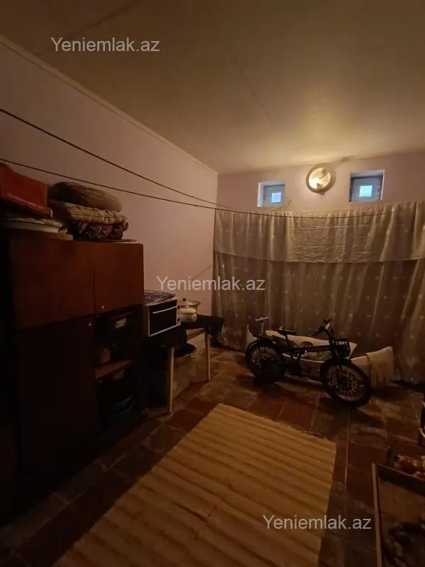 Satılır 5 otaqlı həyət evi 130 m²