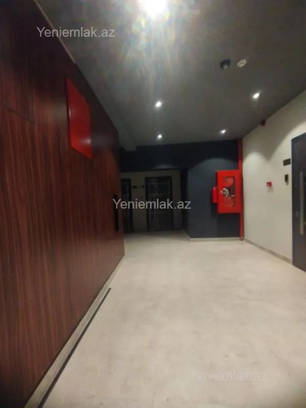 Satılır 3 otaqlı yeni tikili 127 m²