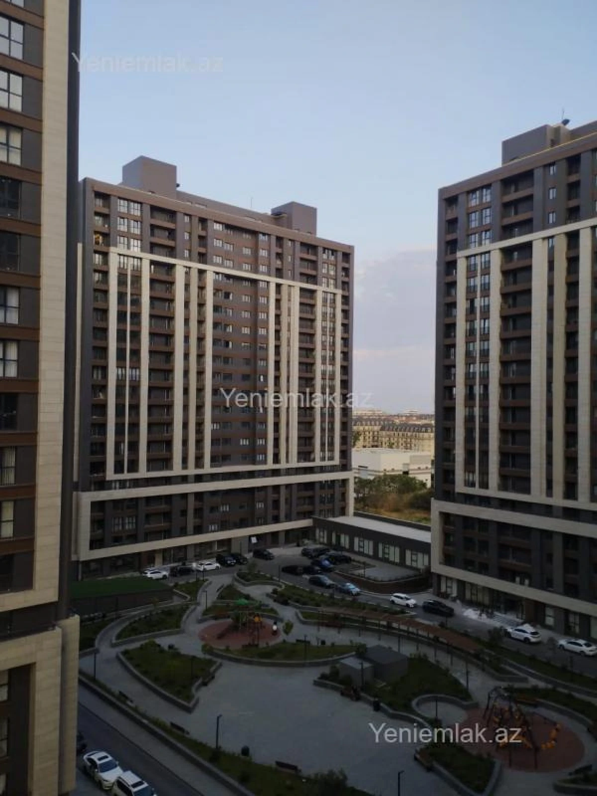 Satılır 3 otaqlı yeni tikili 127 m²