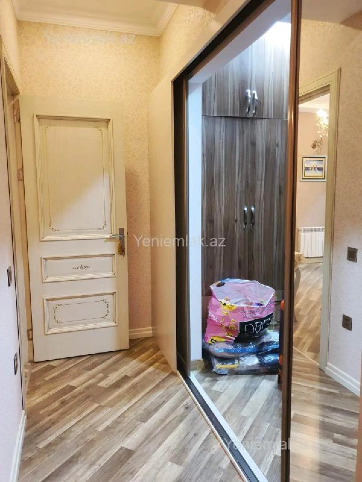 Satılır 4 otaqlı yeni tikili 135 m²