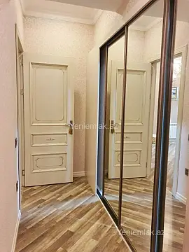 Satılır 4 otaqlı yeni tikili 135 m²