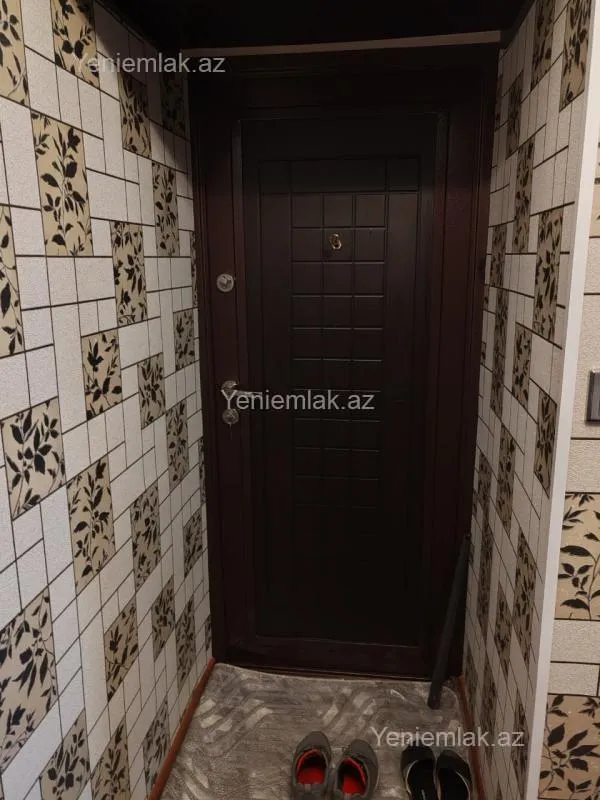 Satılır 3 otaqlı köhnə tikili 70 m²