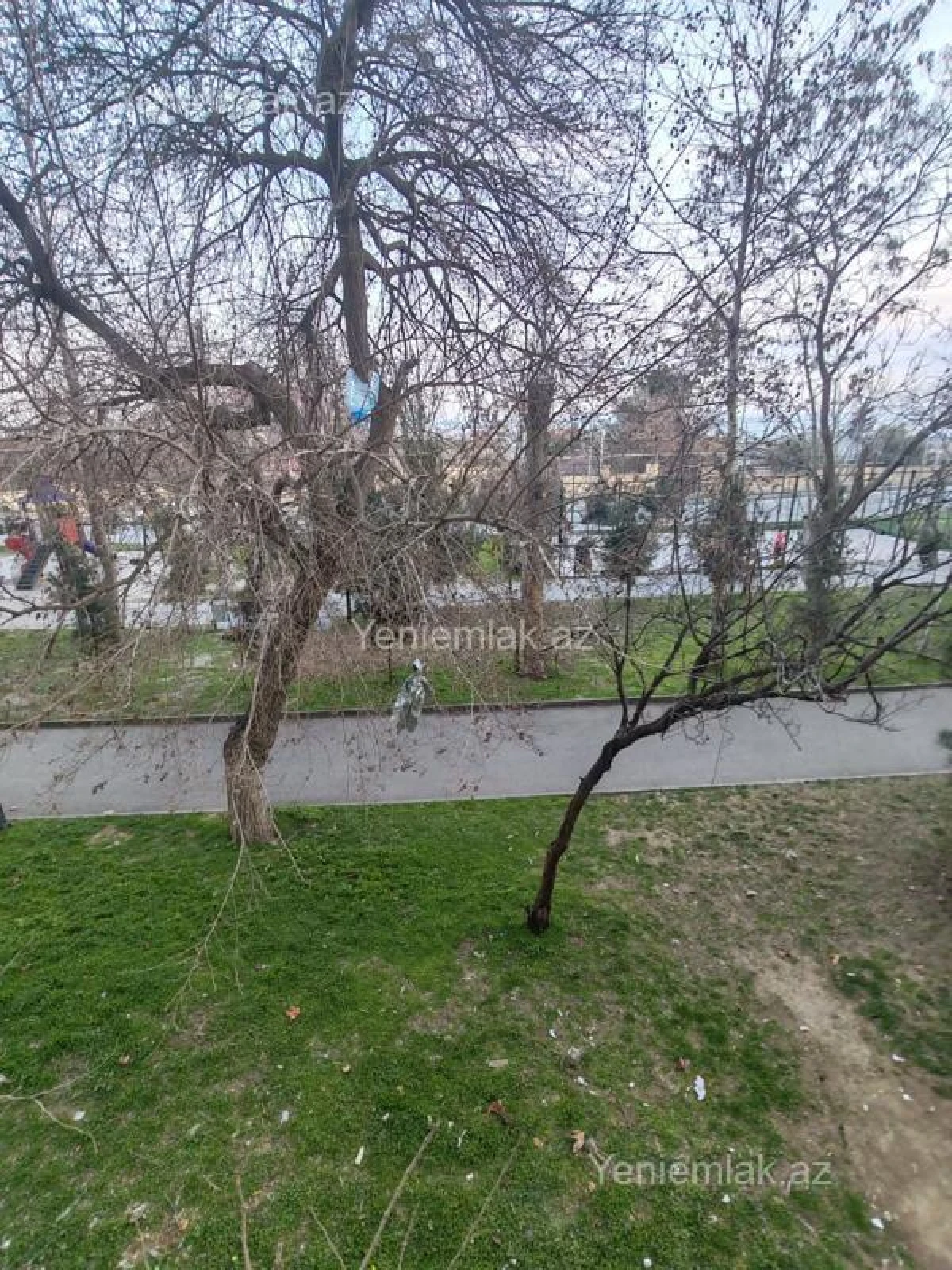 Satılır 3 otaqlı köhnə tikili 70 m²