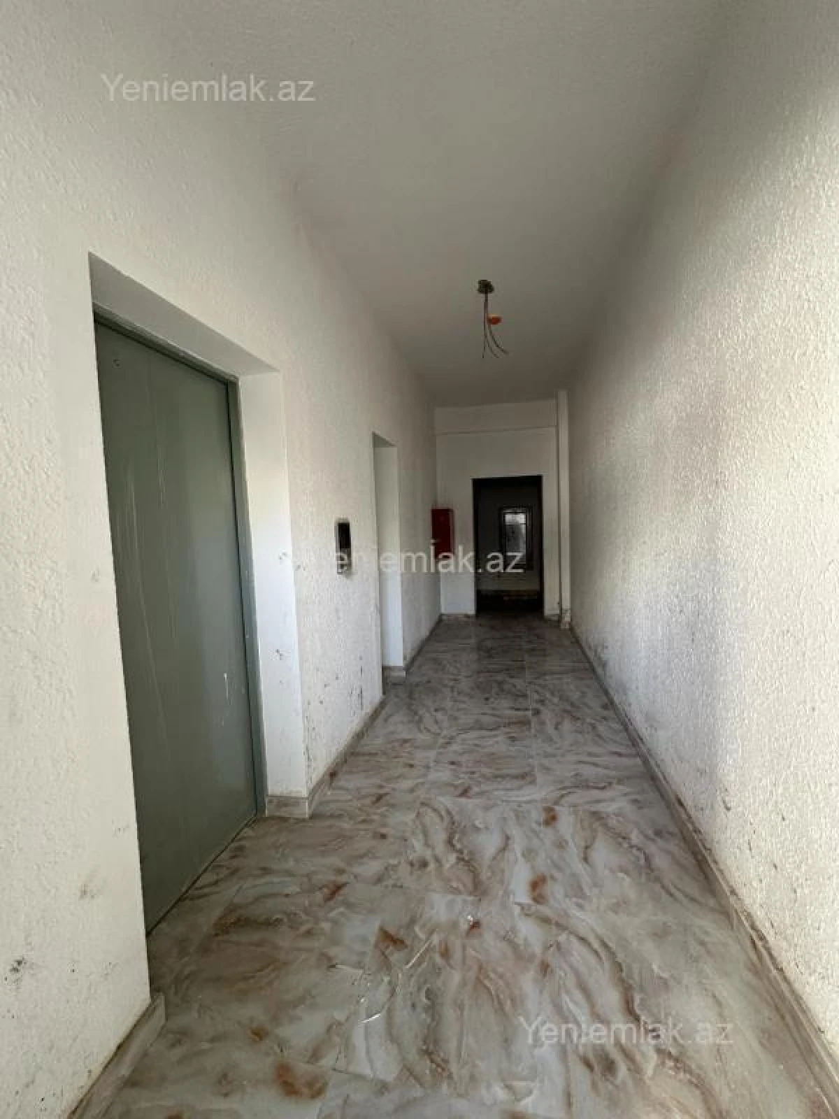 Satılır 2 otaqlı yeni tikili 98 m²