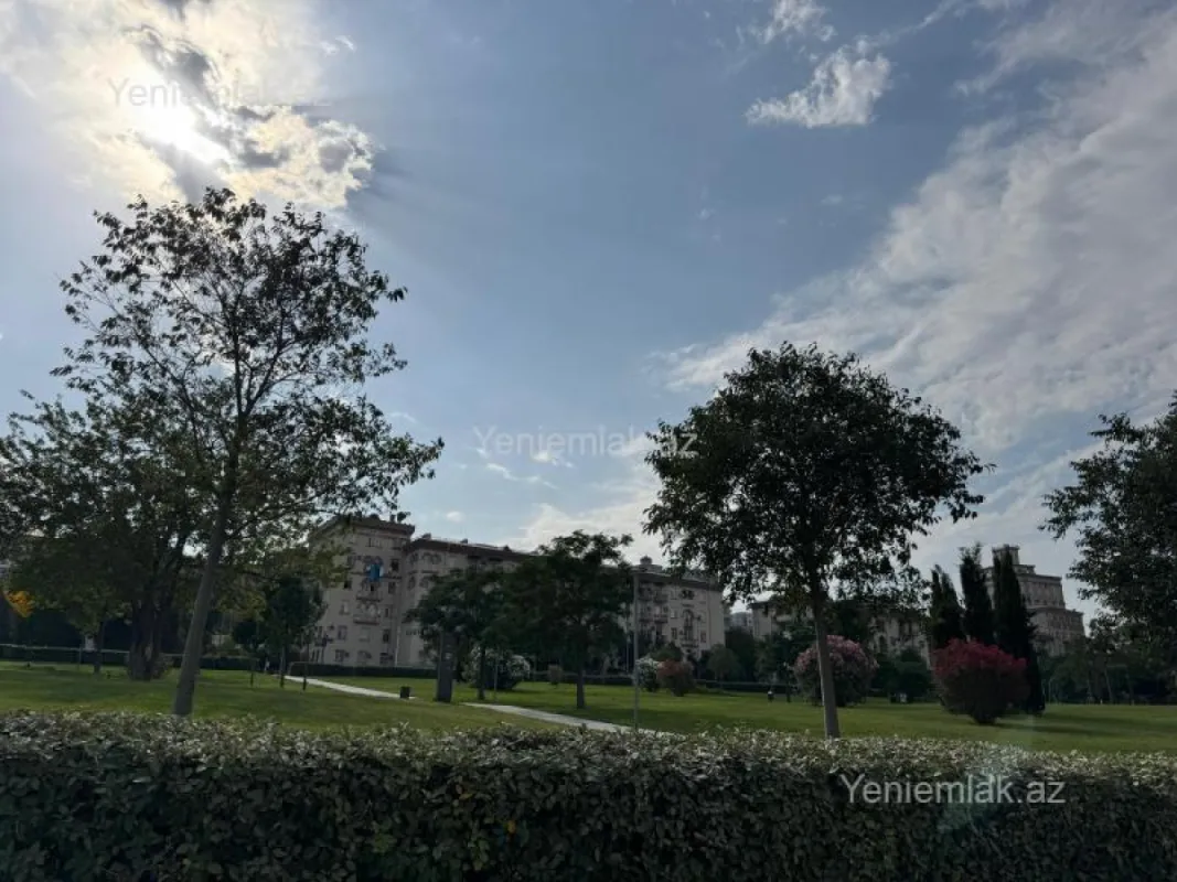 Satılır 2 otaqlı köhnə tikili 50 m²