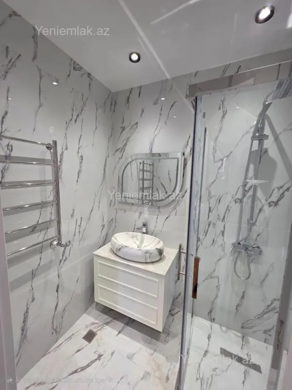 Satılır 3 otaqlı yeni tikili 105 m²