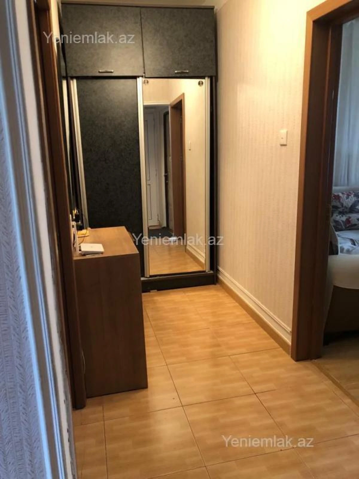 Satılır 2 otaqlı köhnə tikili 52 m²