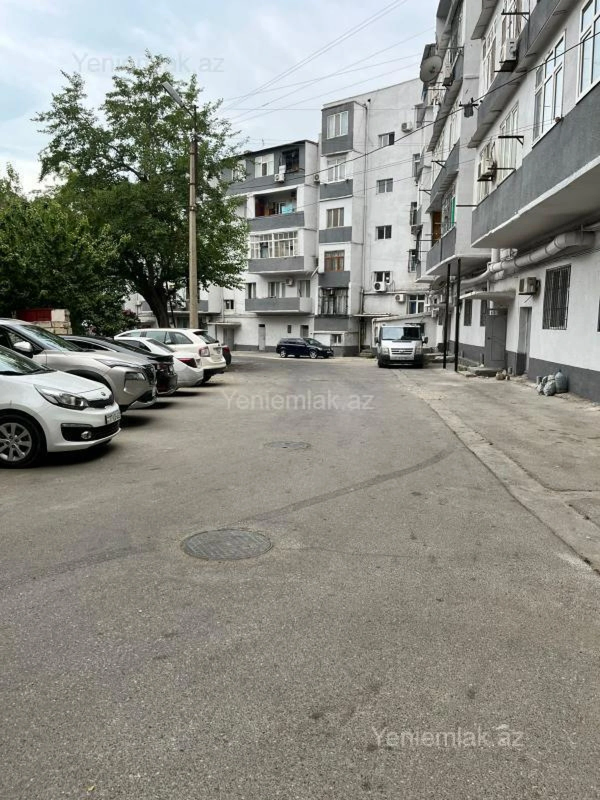Satılır 3 otaqlı köhnə tikili 85 m²