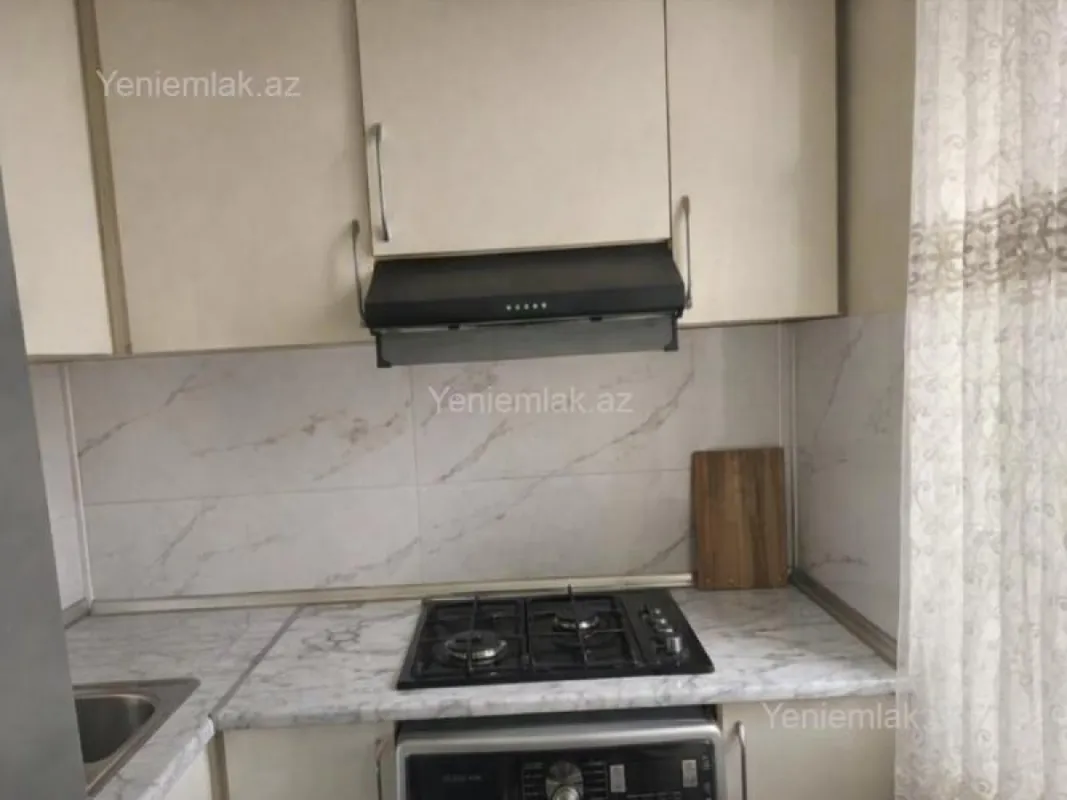 Satılır 5 otaqlı köhnə tikili 52 m²