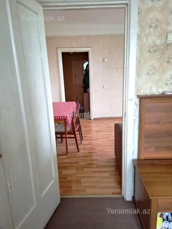 Satılır 2 otaqlı köhnə tikili 45 m²