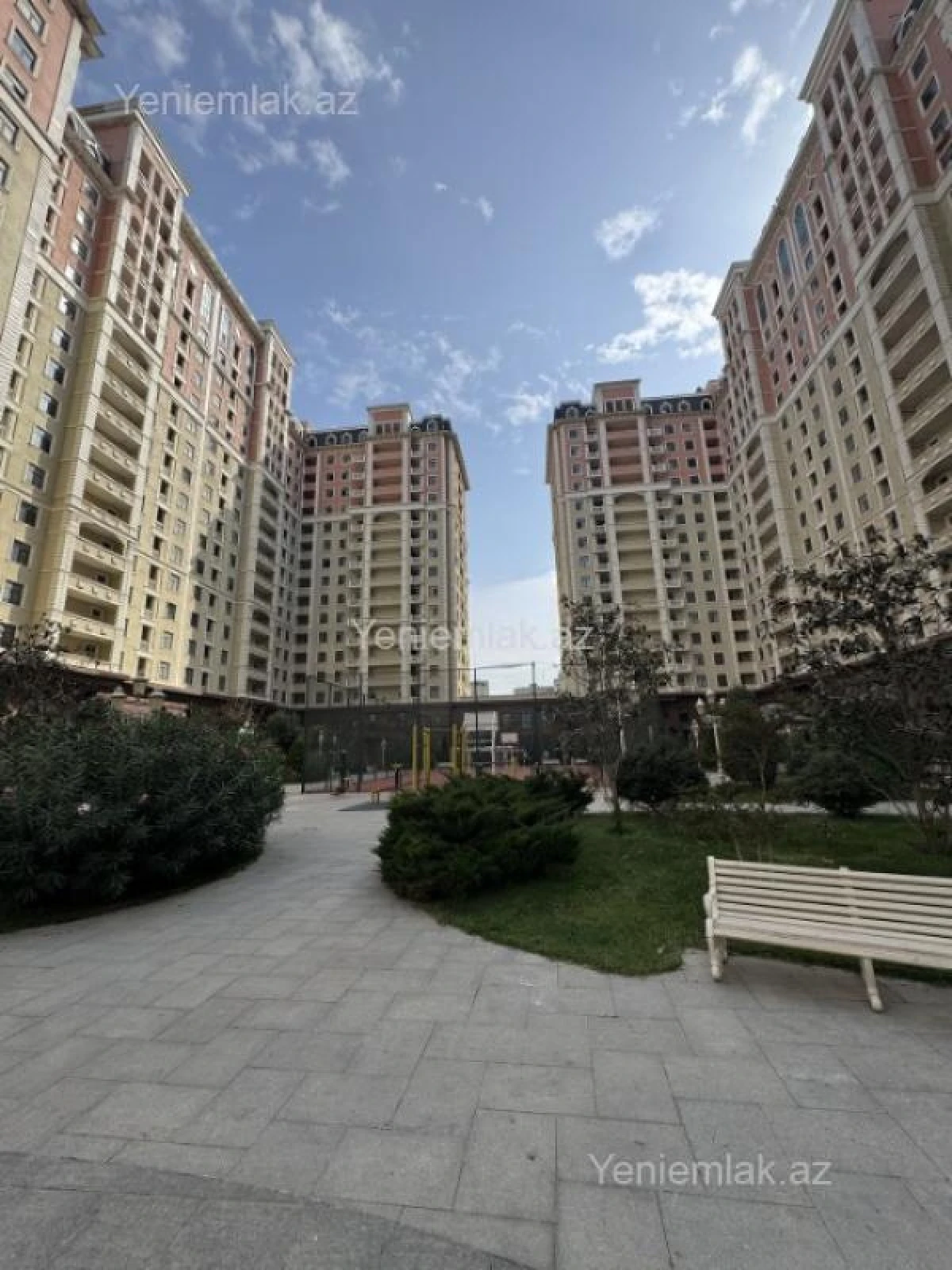 Satılır 3 otaqlı yeni tikili 120 m²