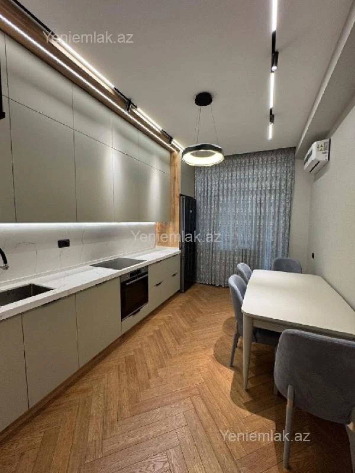 Satılır 3 otaqlı yeni tikili 120 m²