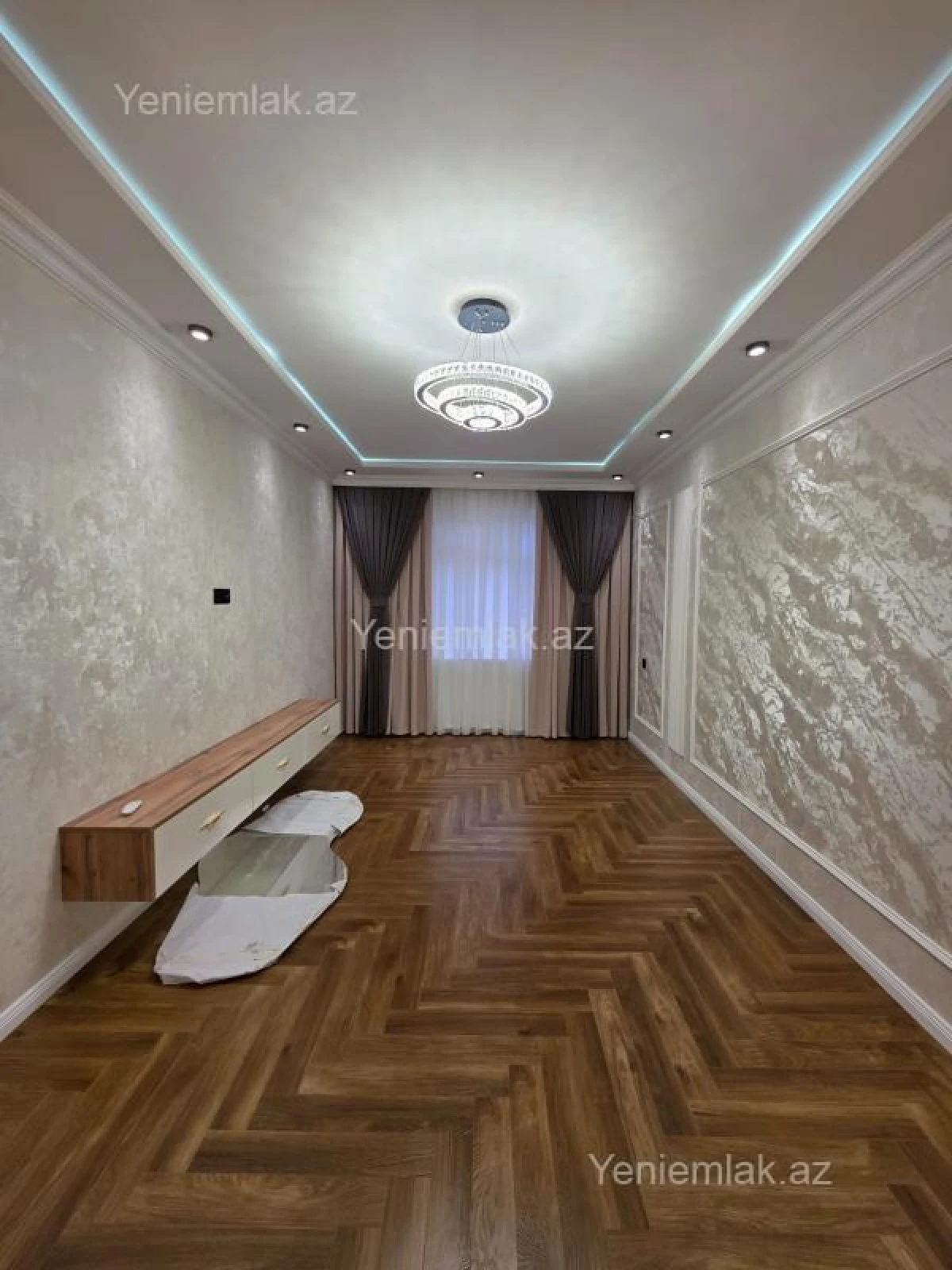 Satılır 3 otaqlı köhnə tikili 80 m²