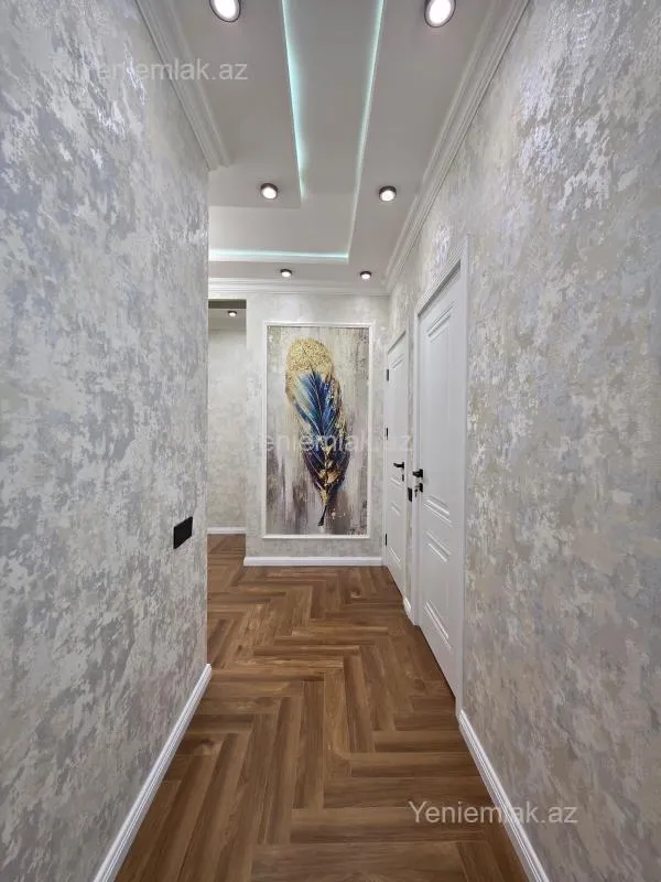 Satılır 3 otaqlı köhnə tikili 80 m²