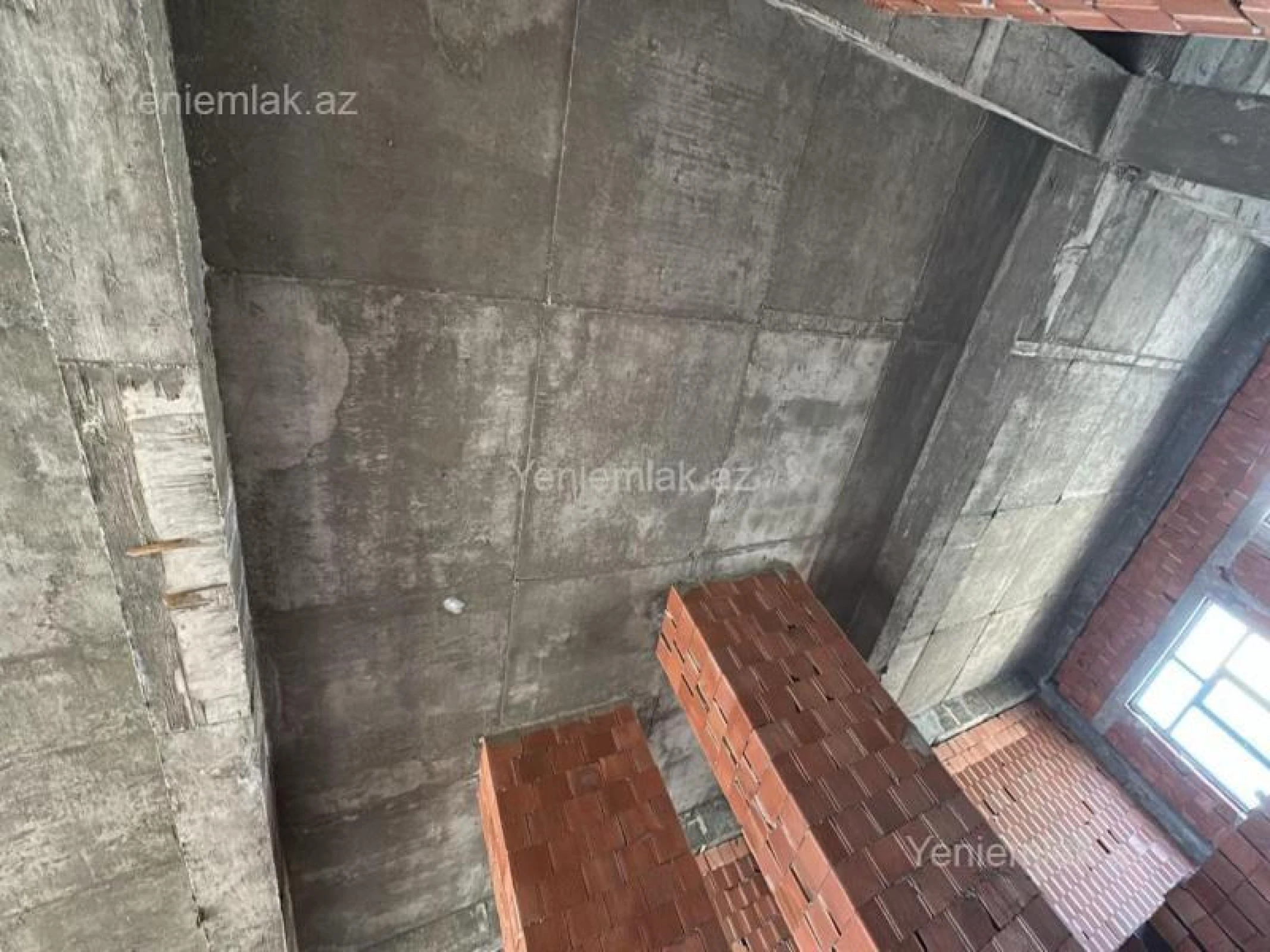 Satılır 4 otaqlı yeni tikili 300 m²