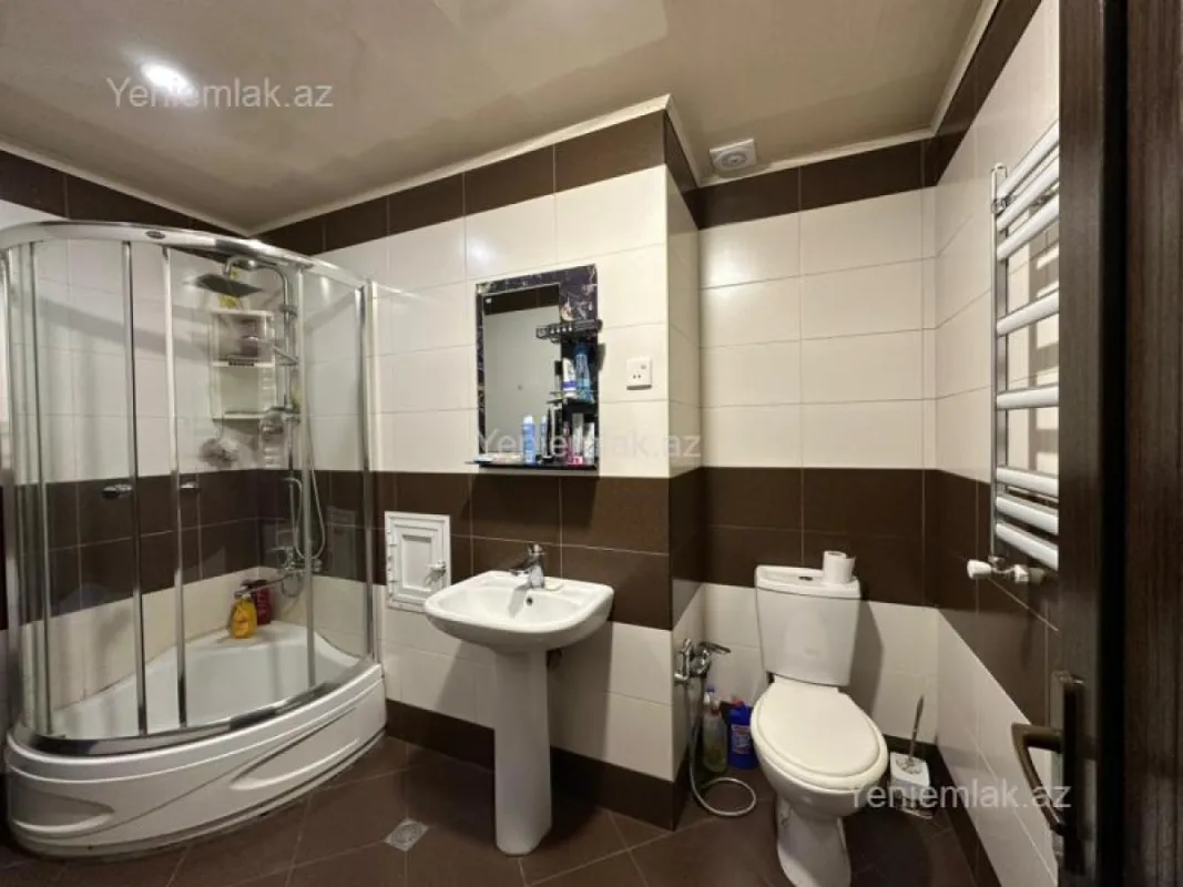 Satılır 2 otaqlı yeni tikili 70 m²