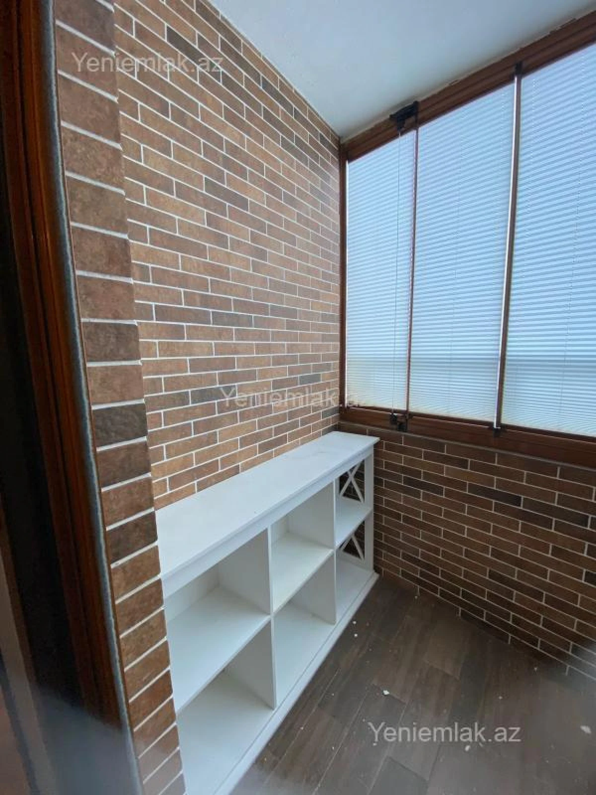 Satılır 4 otaqlı yeni tikili 125 m²