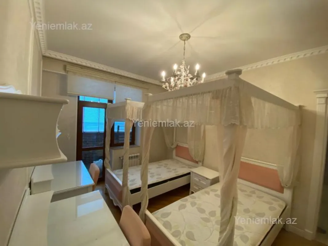 Satılır 4 otaqlı yeni tikili 125 m²