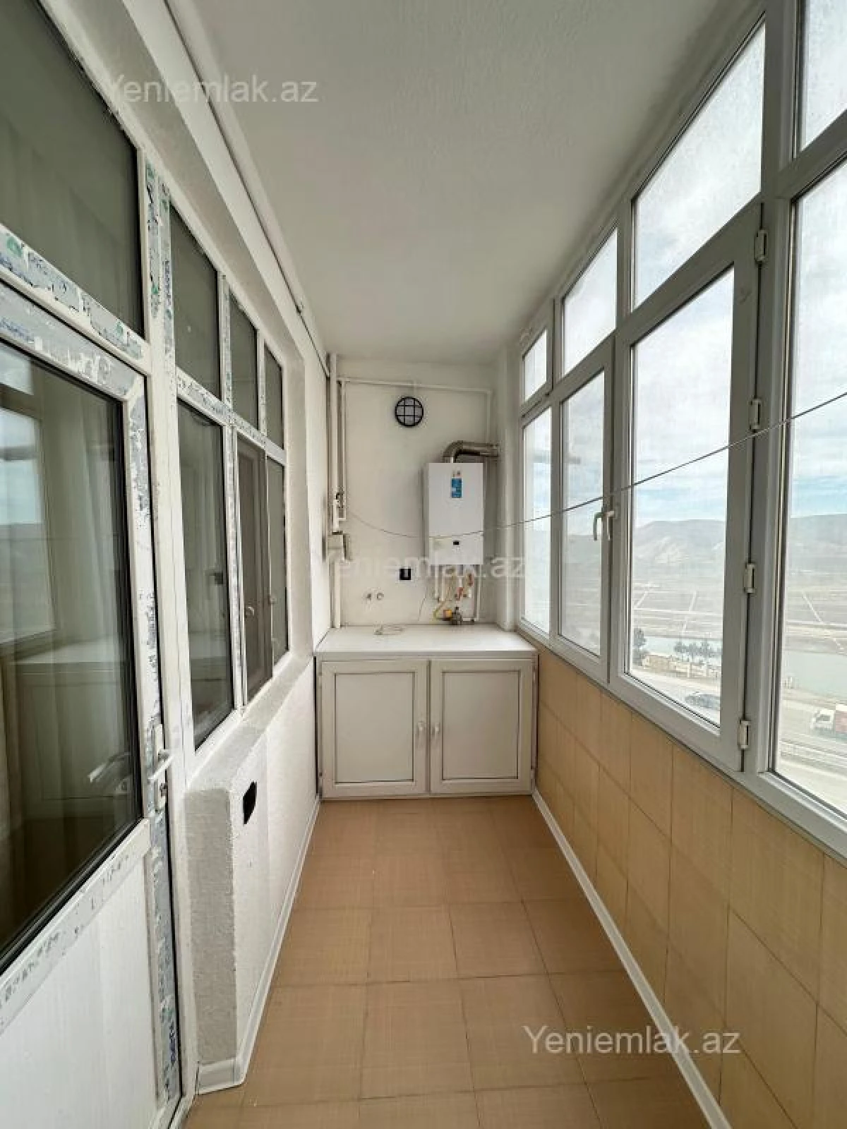 Satılır 2 otaqlı yeni tikili 61 m²