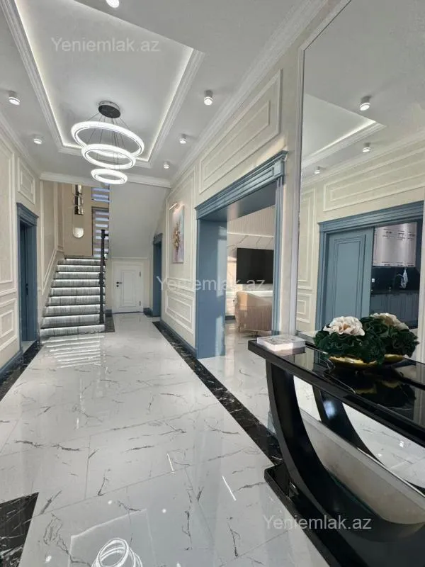 Satılır 5 otaqlı həyət evi 354 m²