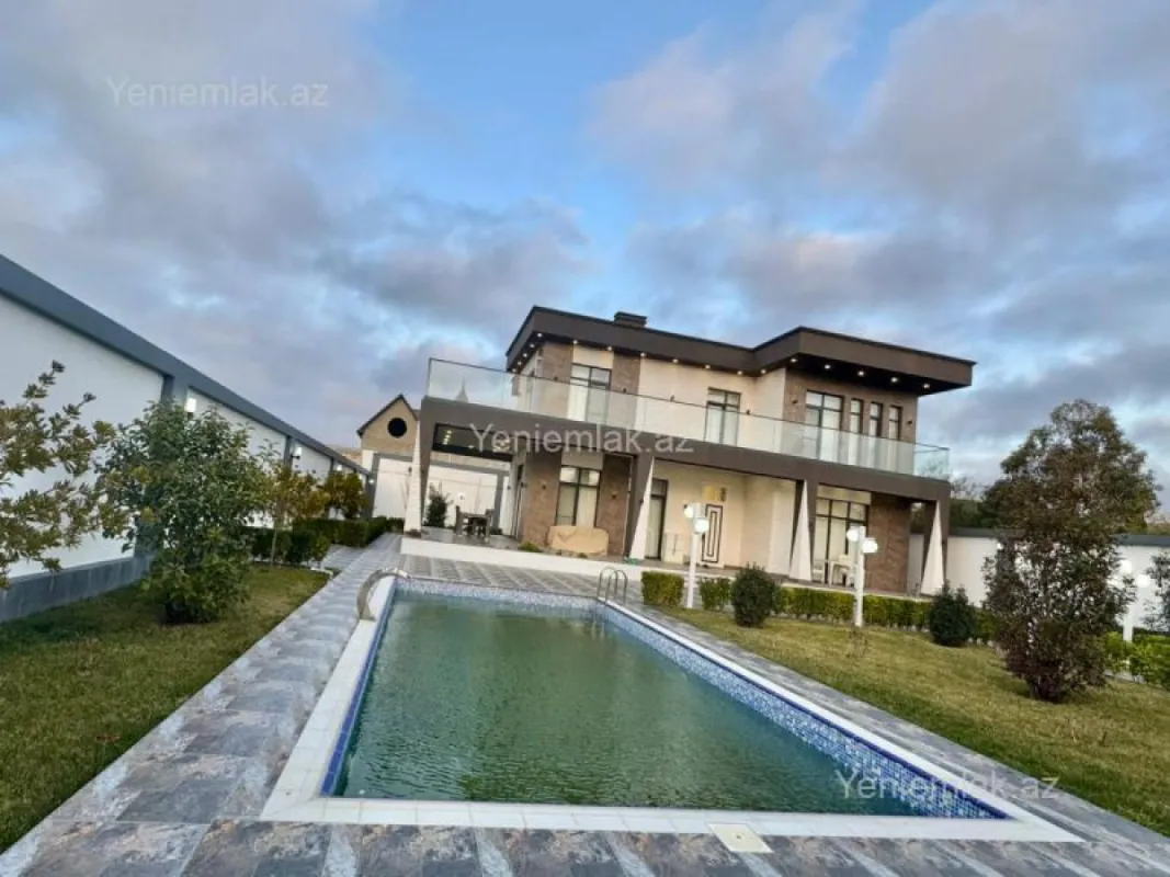 Satılır 5 otaqlı həyət evi 354 m²